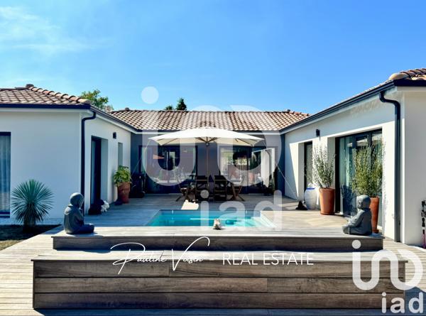 Maison à vendre 6 pièces 168 m² Saint-Aubin-de-Médoc