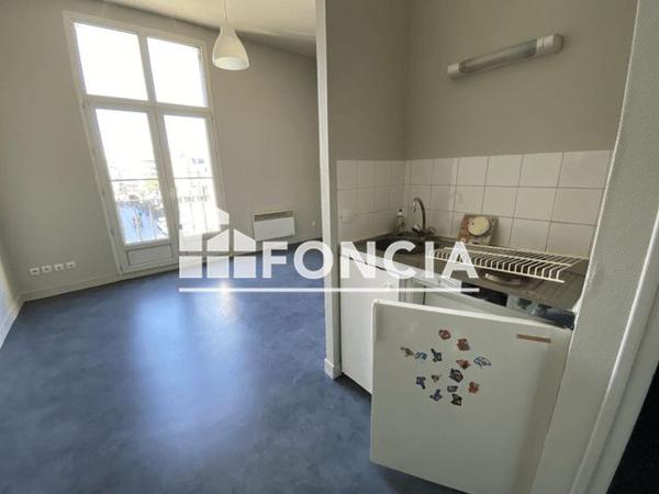Location Studio 20.02 m² - 2 RUE EDOUARD VAILLANT Tours 37000