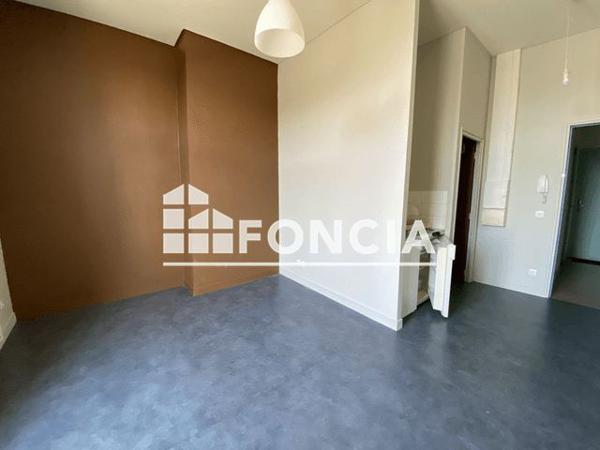 Location Studio 20.02 m² - 2 RUE EDOUARD VAILLANT Tours 37000