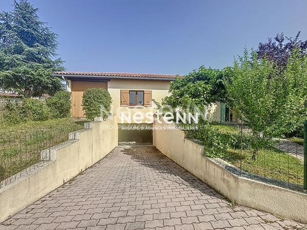 A VENDRE Maison Auch 4 chambres, jardin cloture et arbore, vue degagee, garage 70m2 en sous sol, veranda