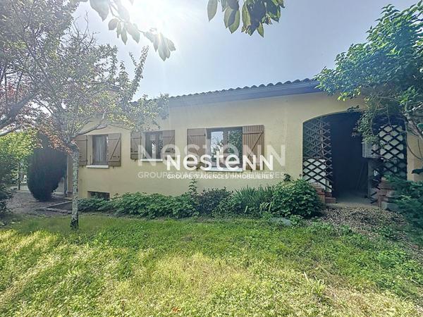 A VENDRE Maison Auch 4 chambres, jardin cloture et arbore, vue degagee, garage 70m2 en sous sol, veranda