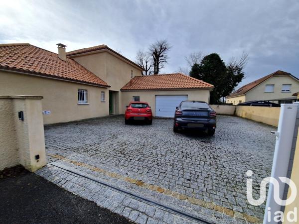 Maison 5 pièces de 146 m² à Idron (64320)