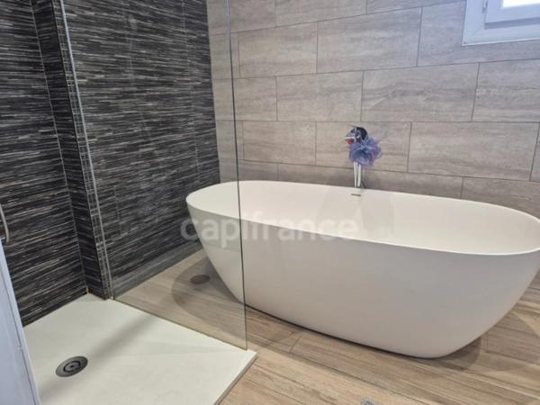 Maison à vendre 5 pièces ALES (30)