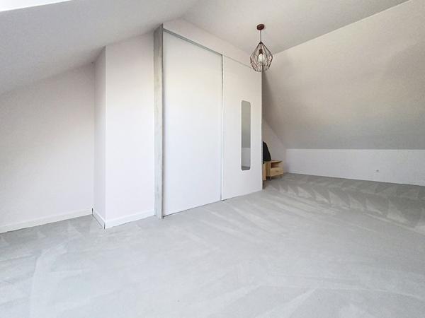 Maison à vendre à Saint Avertin - 5 chambres avec piscine