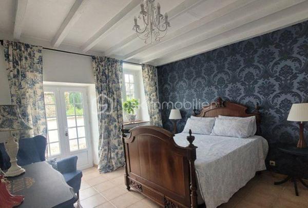 Maison de village de 330 m²