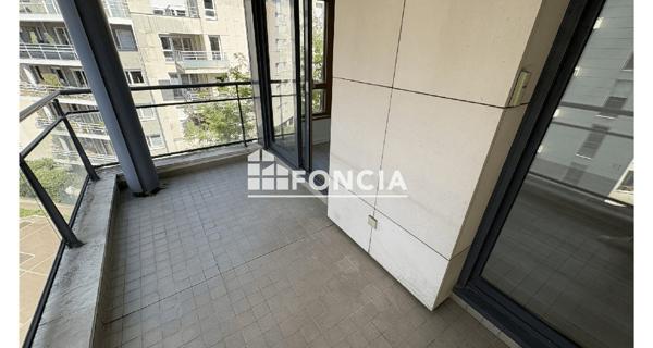 Location Appartement 2 pièces 49.81 m² - Suresnes 92150