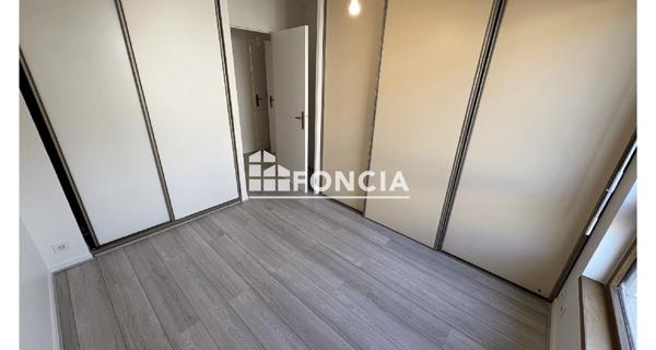 Location Appartement 2 pièces 49.81 m² - Suresnes 92150