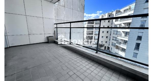 Location Appartement 2 pièces 49.81 m² - Suresnes 92150