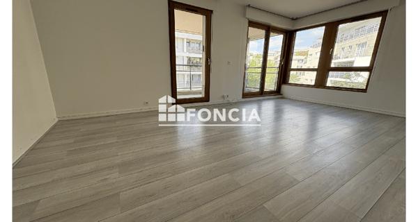 Location Appartement 2 pièces 49.81 m² - Suresnes 92150