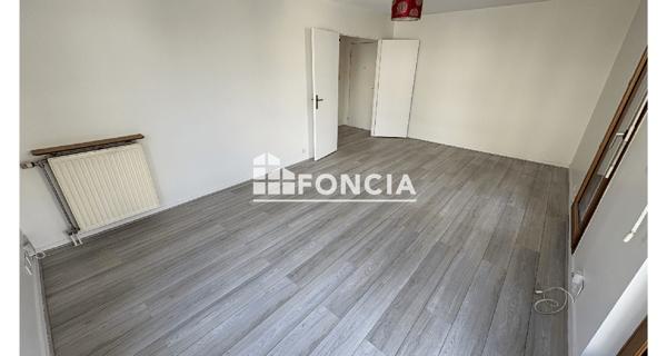 Location Appartement 2 pièces 49.81 m² - Suresnes 92150