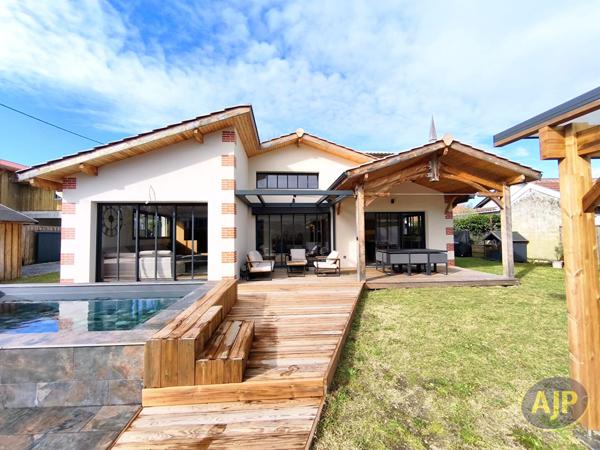 Vente maison Lanton : 950 000 € - AJP Immobilier Andernos les Bains