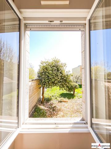 Appartement à FOUGERES, 35300 - 3 pièces 85m²