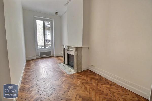 Appartement à louer 2 pièces 60.73m² Bordeaux (33000)