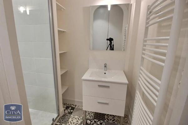 Appartement à louer 2 pièces 60.73m² Bordeaux (33000)