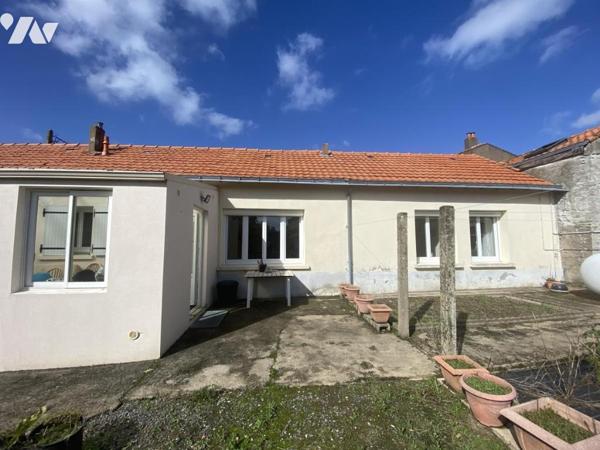 MAISON AVEC 1000M² DE TERRAIN & GARAGES