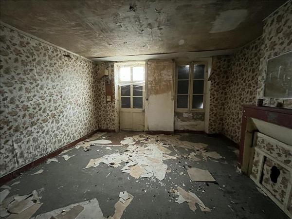 Maison à vendre |  Charenton-du-Cher |  6 pièces | 120 m²