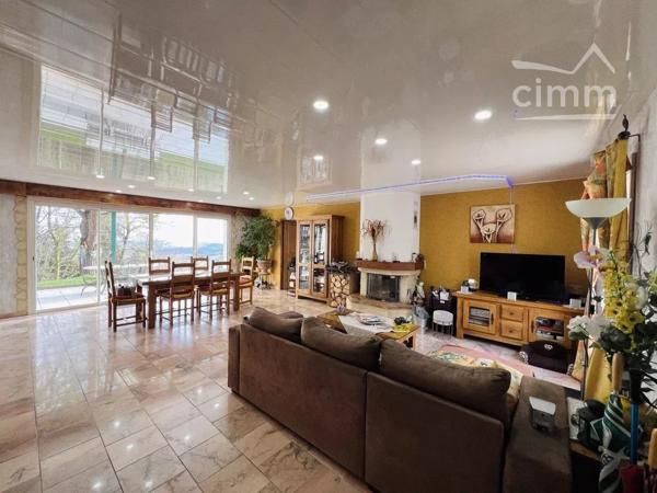 Votre agence CIMM vous présente cette belle villa de plain pied avec belles prestations sans aucun travaux à prévoir.