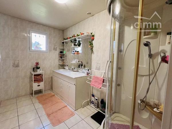 Votre agence CIMM vous présente cette belle villa de plain pied avec belles prestations sans aucun travaux à prévoir.