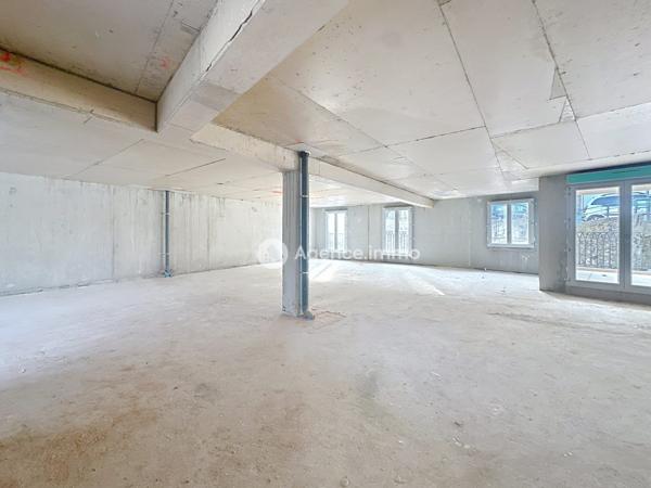 À vendre - Autres commerces situé à Flassans-sur-Issole (83340)