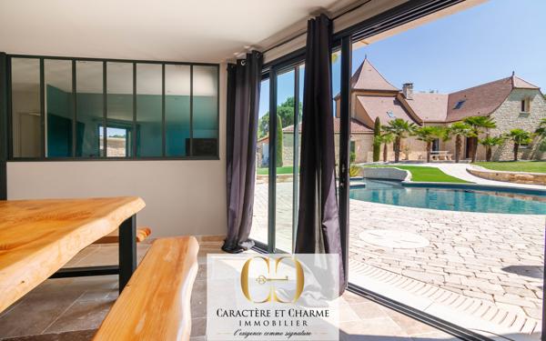 Gourdon (46300) Propriété contemporaine. 316m2. Prestations haut de gamme. Piscine spa.