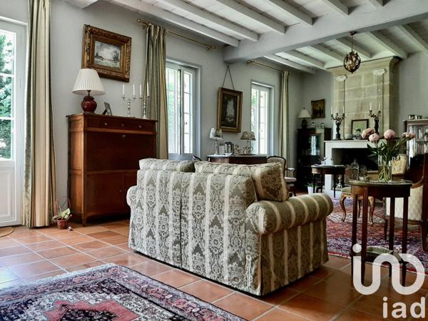 Maison rustique 10 pièces de 300 m² à Libourne (33500)