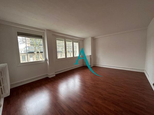 Votre agence l'Adresse vous propose un appartement T2/3 secteur des Halles