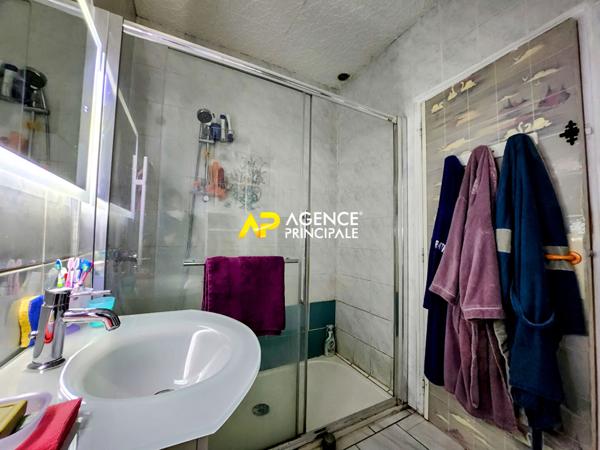 Maison 4 chambres à 11 minutes de la gare d'ARGENTEUIL 242 000 € ** - Référence 4385