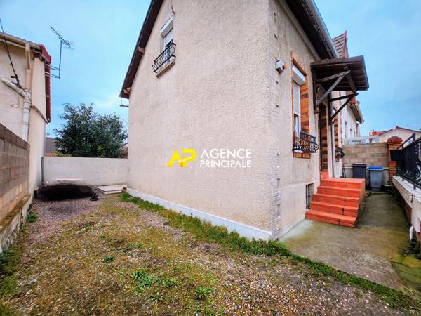 Maison 4 chambres à 11 minutes de la gare d'ARGENTEUIL 242 000 € ** - Référence 4385