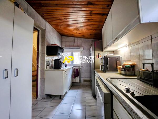 Maison 4 chambres à 11 minutes de la gare d'ARGENTEUIL 242 000 € ** - Référence 4385