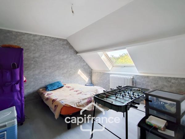 Maison à vendre 7 pièces BESSE SUR BRAYE (72) - terrain de 4036 m² -