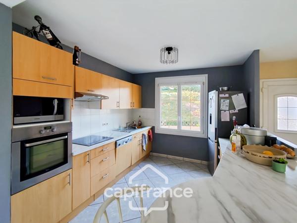 Maison à vendre 7 pièces BESSE SUR BRAYE (72) - terrain de 4036 m² -