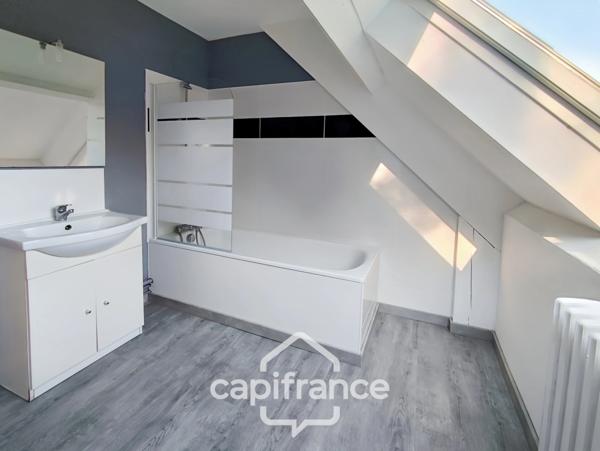 Maison à vendre 7 pièces BESSE SUR BRAYE (72) - terrain de 4036 m² -