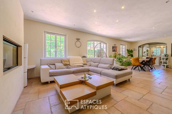 Elégante Bastide avec piscine et dépendance à Pélissanne