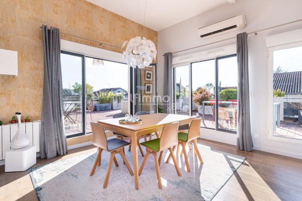 Exceptionnel toit-terrasse de 152 m² + 110 m² d’extérieur