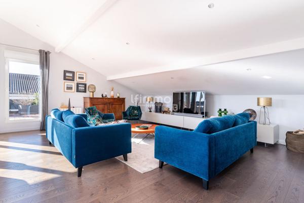 Exceptionnel toit-terrasse de 152 m² + 110 m² d’extérieur