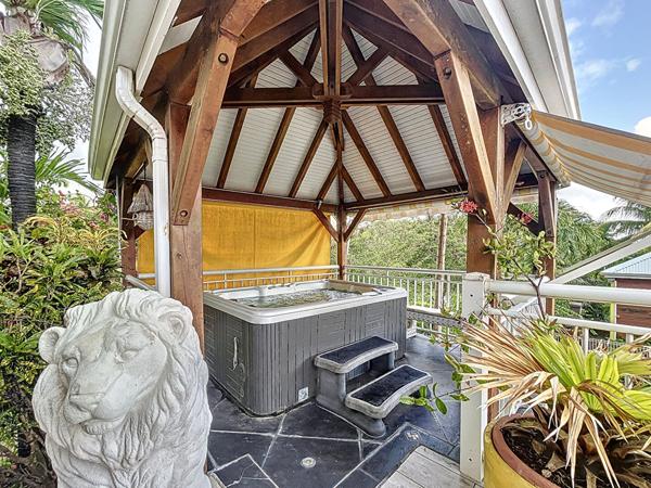 Achat maison Le Moule - 15 pièce(s) - 273 m² - 1 190 000 €