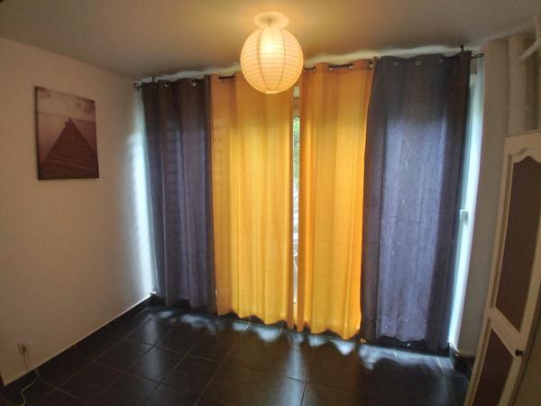 Appartement T2/T3 de 57 m² Saint Gilles les Bains (prox. Roches Noires)