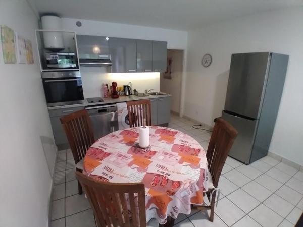 Appartement T2/T3 de 57 m² Saint Gilles les Bains (prox. Roches Noires)