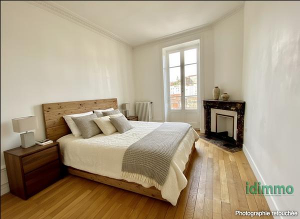 Exceptionnel T3 de Caractère lumineux avec balcons, espaces caves et greniers- Plein Centre-Ville Anno Annonay (07100)