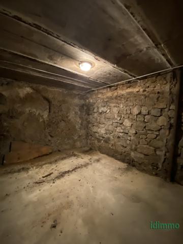 Exceptionnel T3 de Caractère lumineux avec balcons, espaces caves et greniers- Plein Centre-Ville Anno Annonay (07100)