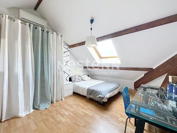 Appartement triplex avec 3 chambres, un bureau et un jardin - 69500 BRON