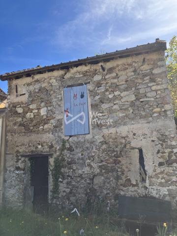 MAISON AVEC GARAGE ET GRANGE