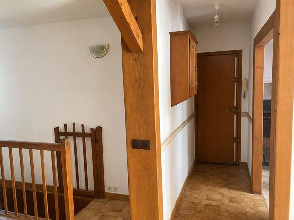 souplex de 65 m² proche métro Ecole vétérinaire avec deux caves