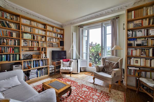 Appartement Paris 3 pièce(s) 57.90 m2