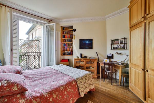 Appartement Paris 3 pièce(s) 57.90 m2