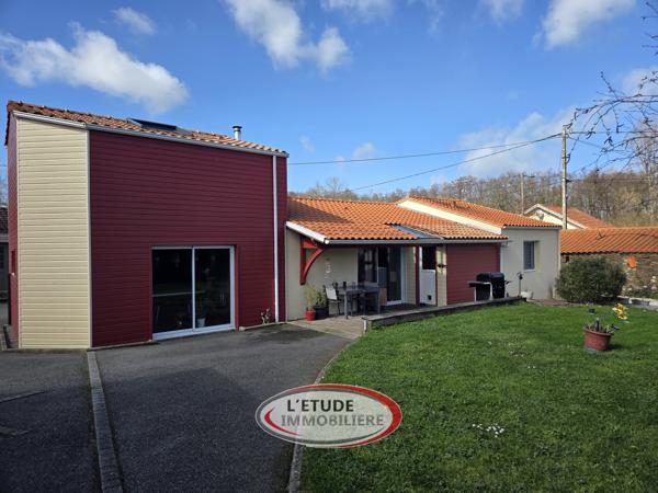 SAINTE-PAZANNE : au calme, maison 4 chambres, 160 m² d'annexes sur environ 1 600 m² de terrain clos !