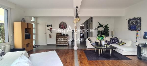 Maison à LES SABLES-D'OLONNE, 85100 - 8 pièces 230m²