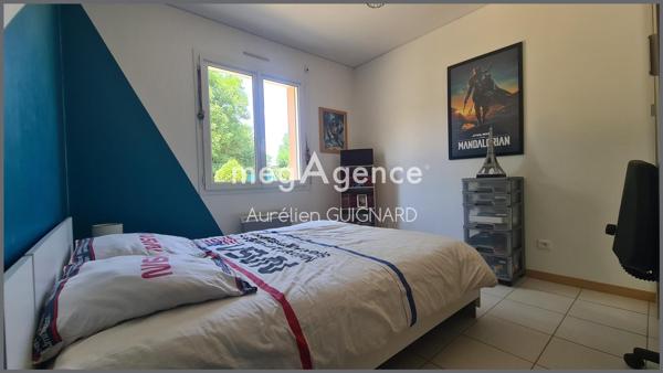 Maison à Moncoutant-sur-Sèvre, 79320 - 10 pièces 173m²