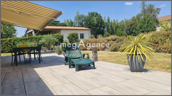 Maison à Moncoutant-sur-Sèvre, 79320 - 10 pièces 173m²