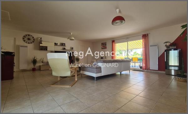 Maison à Moncoutant-sur-Sèvre, 79320 - 10 pièces 173m²